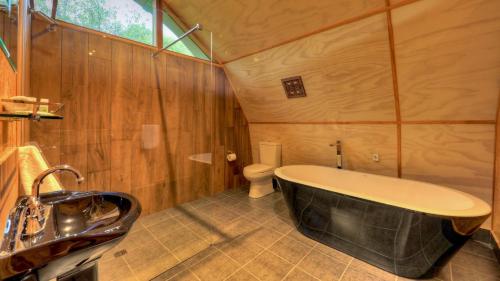 A bathroom at 43 Degrees Bruny Island
