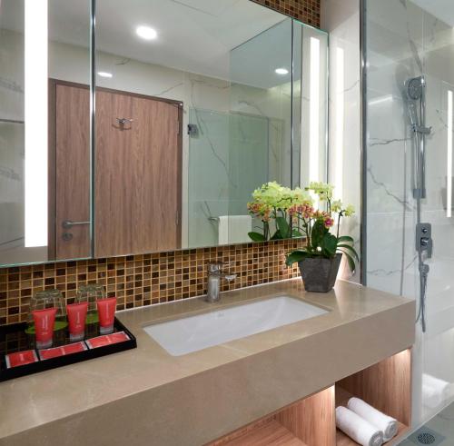 Bilik mandi di Swiss-Garden Hotel Bukit Bintang Kuala Lumpur