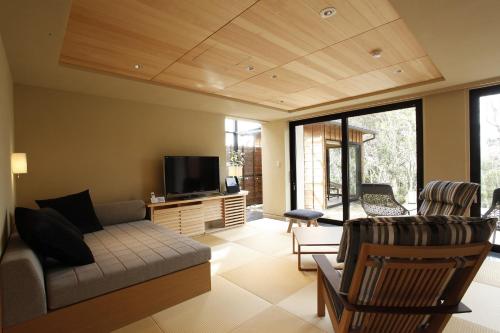 Φωτογραφία από το άλμπουμ του Teisho Basaratei σε Shima