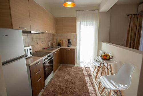 V Luxury Apartment 4