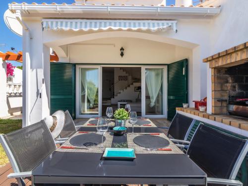 Holiday Home Roberts by Interhome