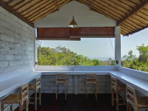 Gallery image of The Pande Hill Homestay in Uluwatu
