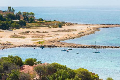 Фотография из галереи Two-Bedroom Apartment Diosa Tanit в Аликанте