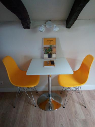 Photo de la galerie de l'établissement Ático en Port Kaneta, à Hendaye