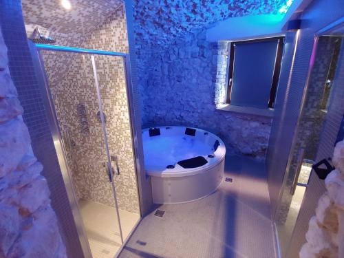 Gallery image of Castello di Fagnano -Albergo Diffuso & SPA in Fagnano Alto