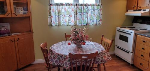 Hillside Cottage 2 – Photos 4
