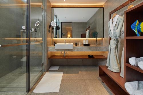 ห้องน้ำของ SSAW Boutique Hotel Yangzhou