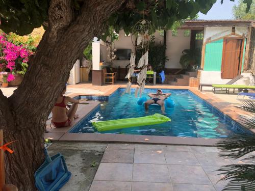 Πισίνα στο ή κοντά στο Villa Thermopilon
