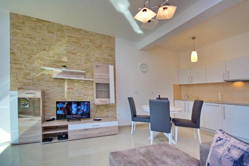 Foto Kotoris asuva majutusasutuse Apartment Dobrota galeriist