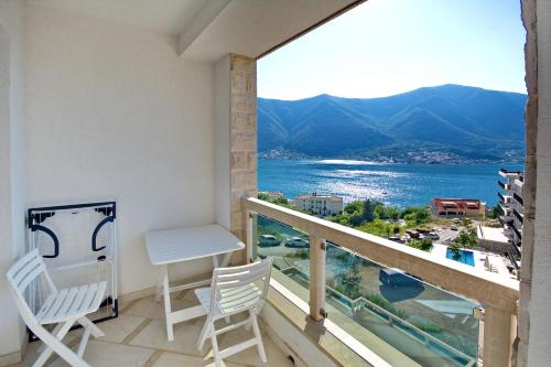 Foto Kotoris asuva majutusasutuse Apartment Dobrota galeriist