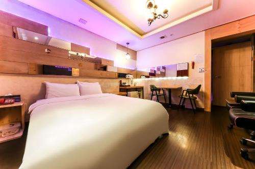 Gallery image of Manhattan Hotel in Cheongju