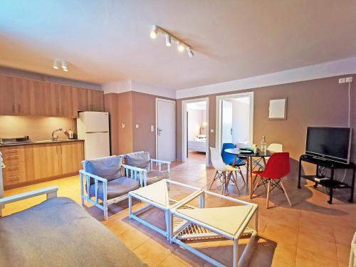 Gallery image of Anaroussa Diros Apartment in Areopoli