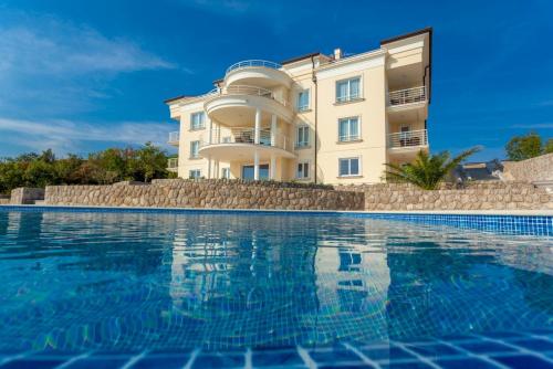 Gallery image of Luxury Apartments Villa Tunera in Porat