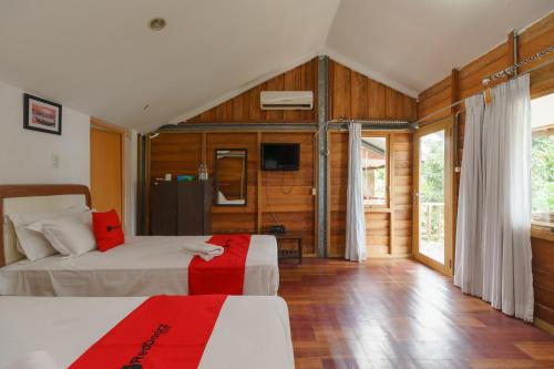 RedDoorz Syariah @ Sumur Tiga Beach Sabang