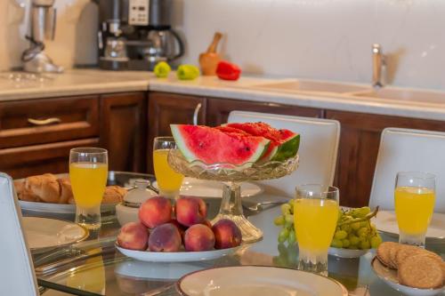 Gallery image of Casa D'Oro Exclusive Villa in Kipseli