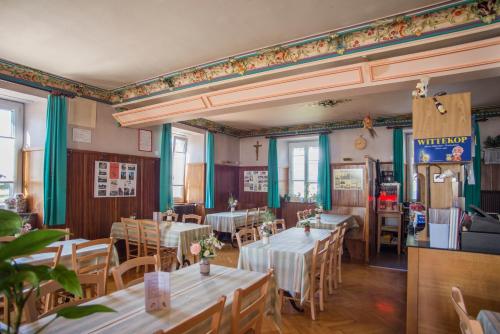 Restaurace v ubytování La Caquerelle