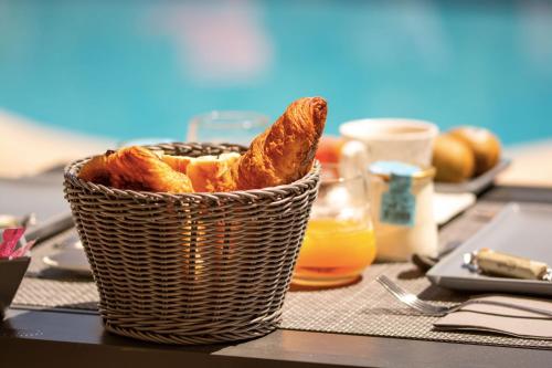 Đồ ăn tại/gần nhà nghỉ B&B