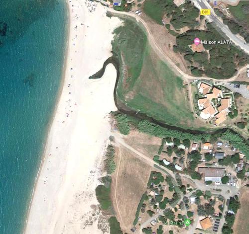 Fotografie z fotogalerie ubytování Maison de vacances avec vue imprenable sur la mer v destinaci Calcatoggio