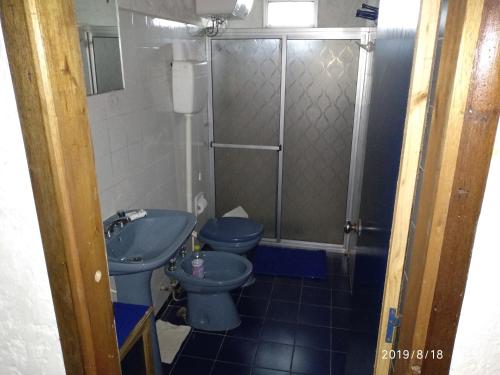 Kylpyhuone majoituspaikassa Marazul