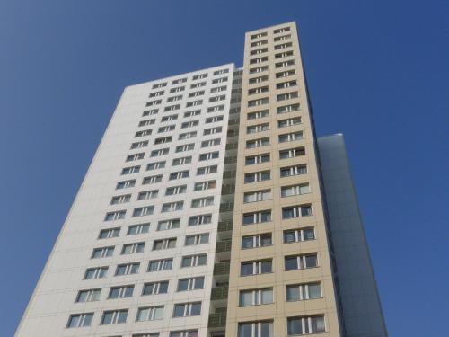 Edificio en el que se encuentra el hostal o pensión