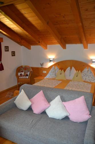 Säng eller sängar i ett rum på Burggräflerhof