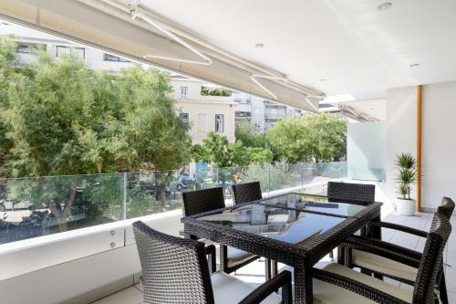 Modern 1BD Apartment close to the Acropolis Museum by UPSTREET