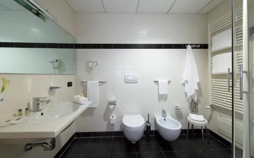 Un baño de Hotel D120