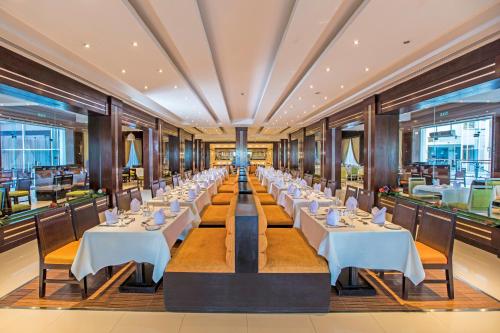 Restaurace v ubytování Sunrise Crystal Bay Resort -Grand Select