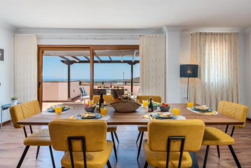 2 CHARMING VILLA Private Pool and Sea View