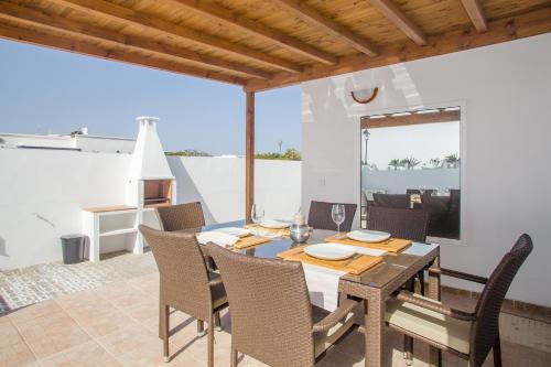 White House - Marina Rubicon - Playa Blanca