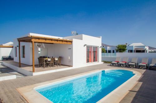 White House - Marina Rubicon - Playa Blanca