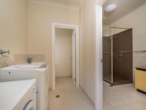 Gallery image of Seafront Unit 60 in Jurien Bay