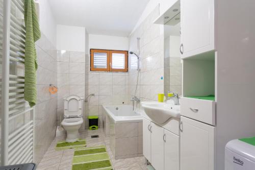 Koupelna v ubytování Holiday home Paradise