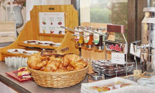 Еда / где поесть недалеко от отеля