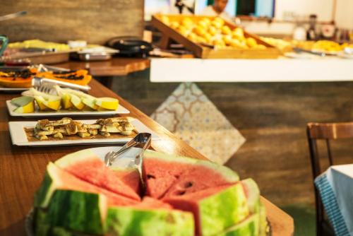 Φαγητό σε αυτό το πανδοχείο ή κάπου εκεί κοντά