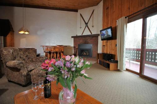 Gallery image of Spacious Townhouse Great for large groups family Snow Flake in Killington