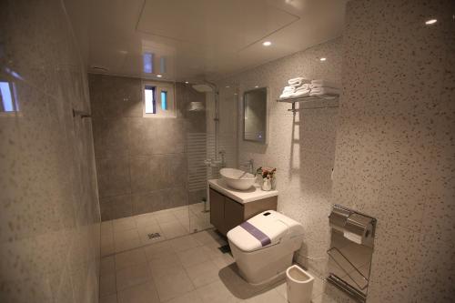 Koupelna v ubytování Am Ort Hotel