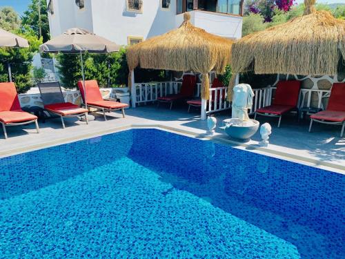 Πισίνα στο ή κοντά στο Artunc Hotel Bodrum