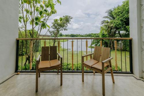 Μπαλκόνι ή βεράντα στο White Wall Riverfront Hotel