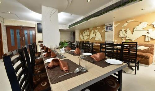 Gallery image of Epsilon Hotel in Ahmedabad