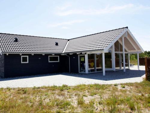 Gallery image of Four-Bedroom Holiday home in Rødby 7 in Kramnitse