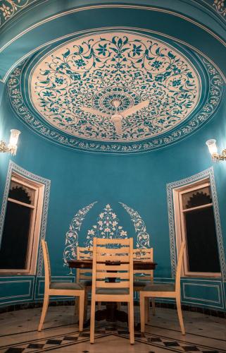 Posezení v ubytování Shahpura Kumbhal Villas