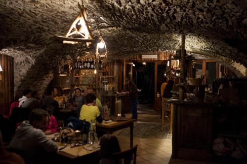 Hosté ubytování Visaisa taverna & foresteria