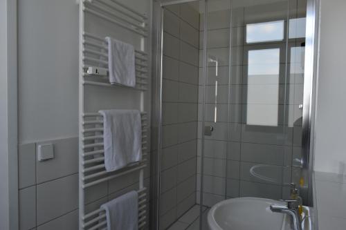 Ванная комната в Motel Schönefeld