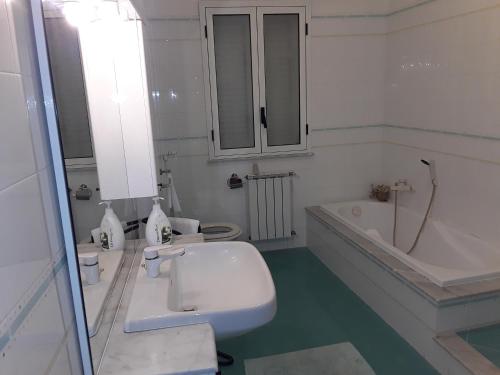 Koupelna v ubytování Elimo Affittacamere - Casa Vacanze di Scardino Leonardo