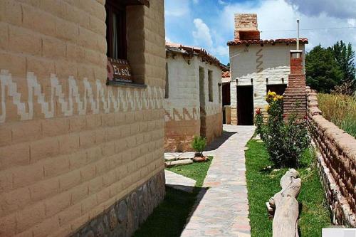 Το κτήριο όπου στεγάζεται  το hostel
