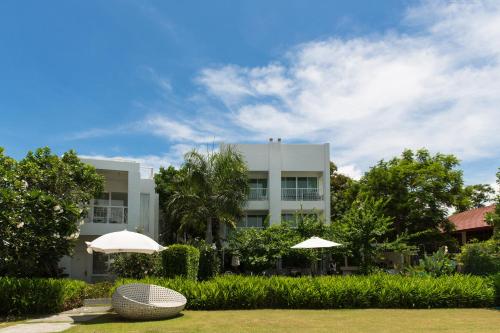 Κήπος έξω από το Verano Beach Villa