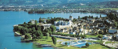 an aerial view of a city on the water at Grosses Apartement 2 Schlafzimmer am Bodensee in Arbon