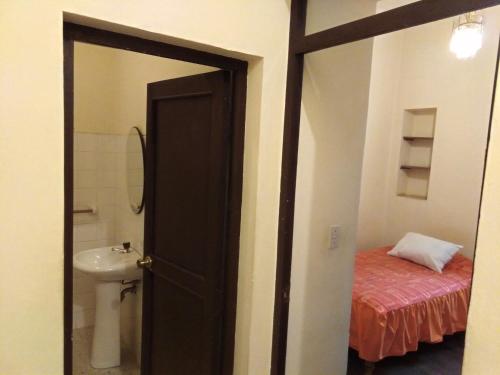 Koupelna v ubytování El Tuco Hotel