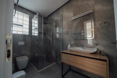Phòng tắm tại Guesthouse Sara & Esi
